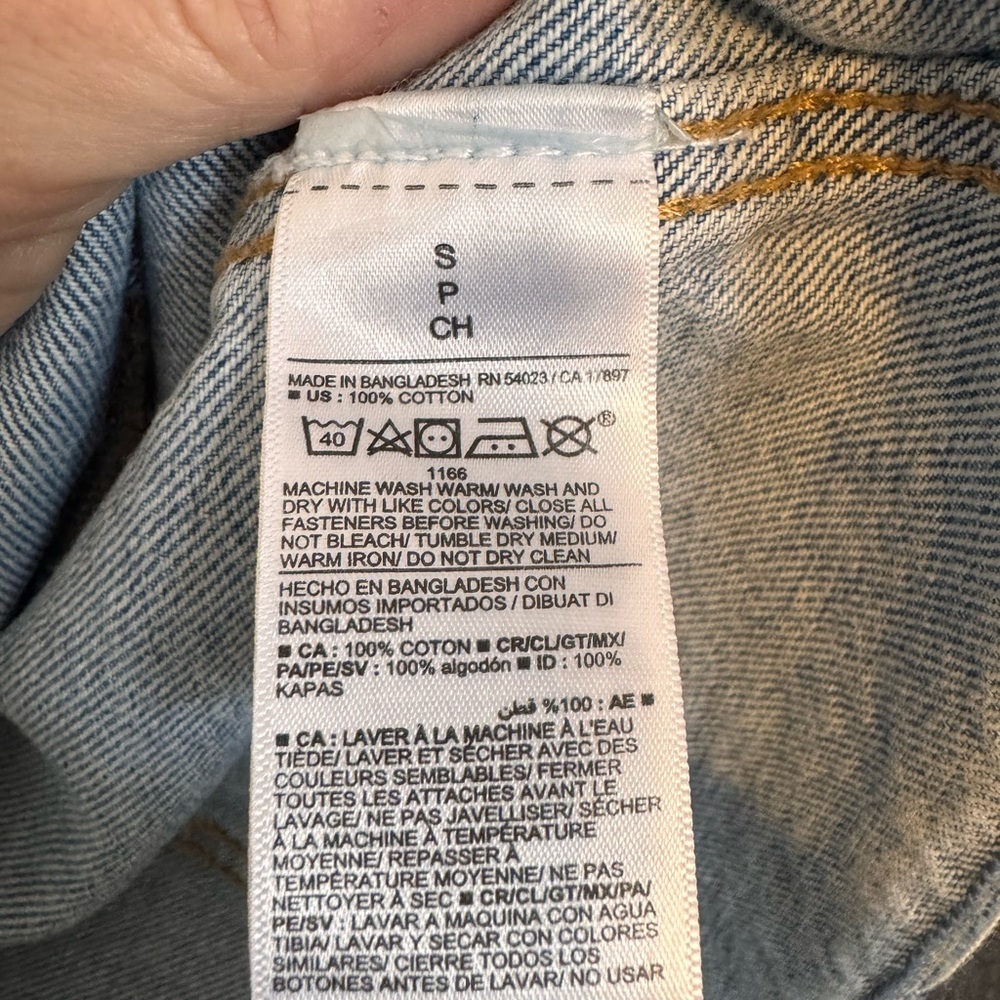 NWTS Old Navy Women's Light Blue Jean Jacket Classic Button Up Size Small - Picture 6 of 13